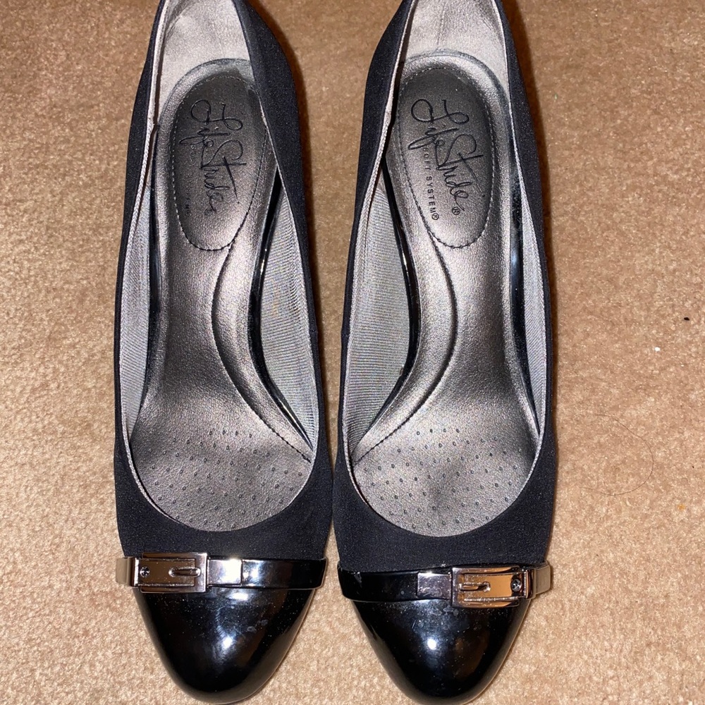Low heelsSOLD